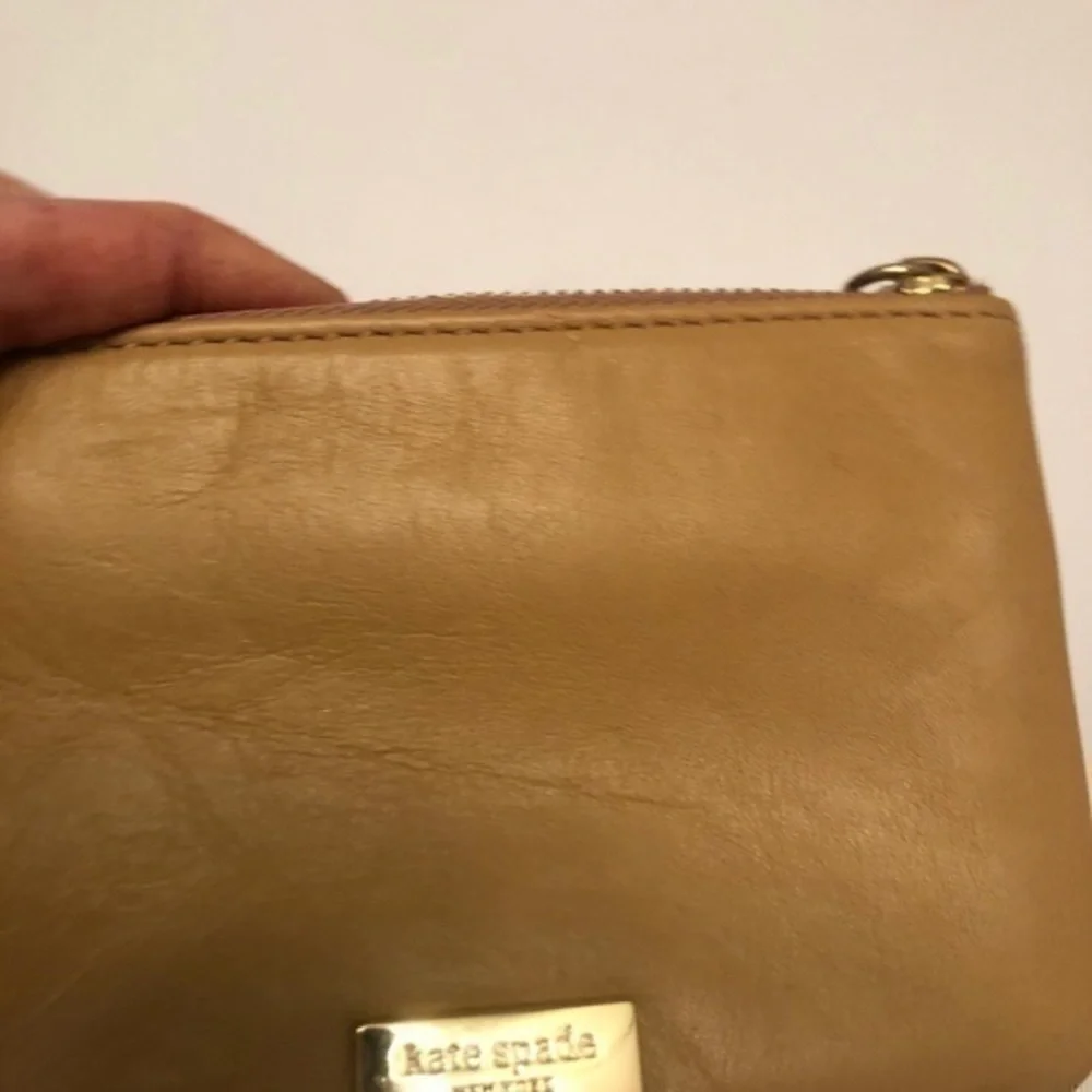 Kate spade tan black bow coin keychain wallet